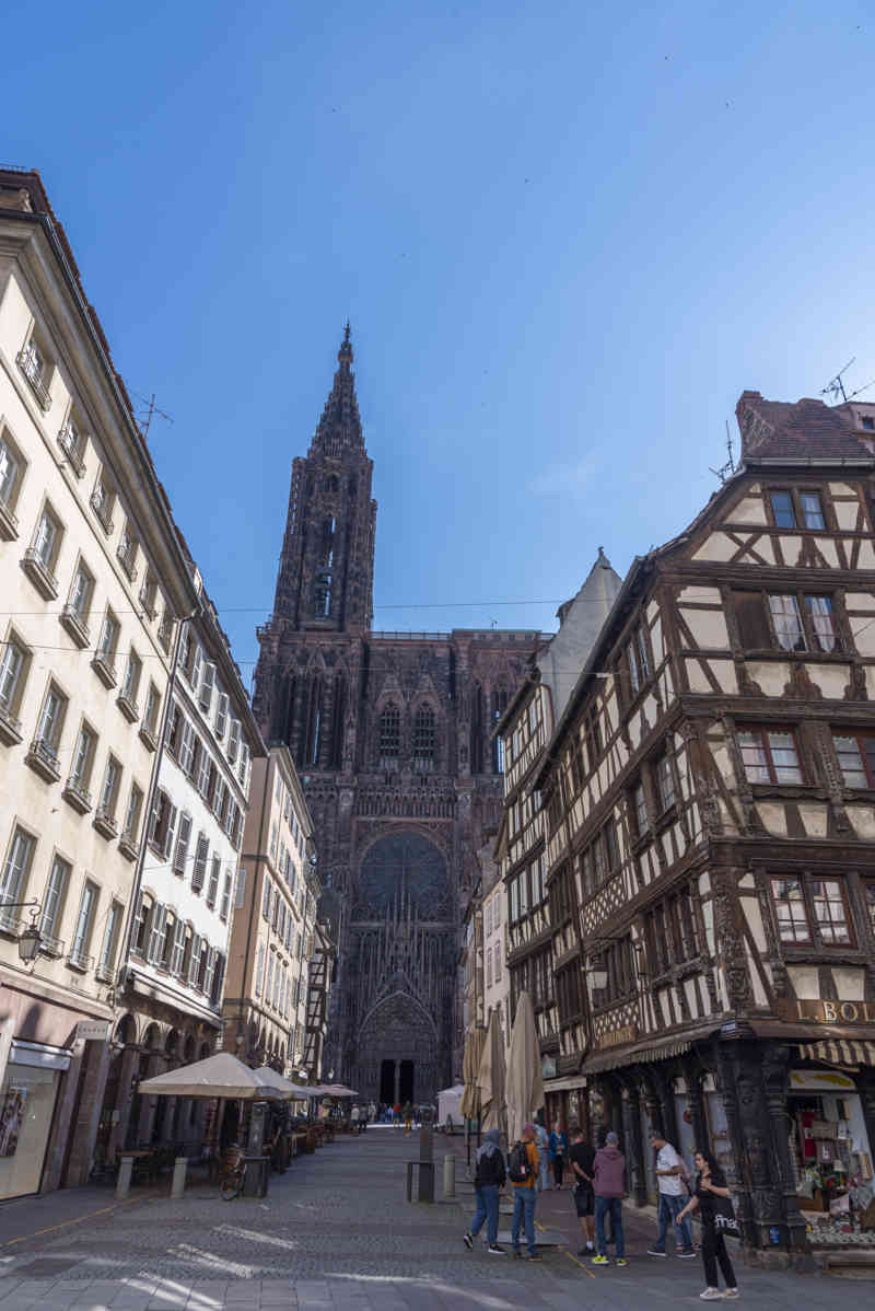 Francia - Alsacia 009 - Estrasburgo - catedral de Notre Dame.jpg